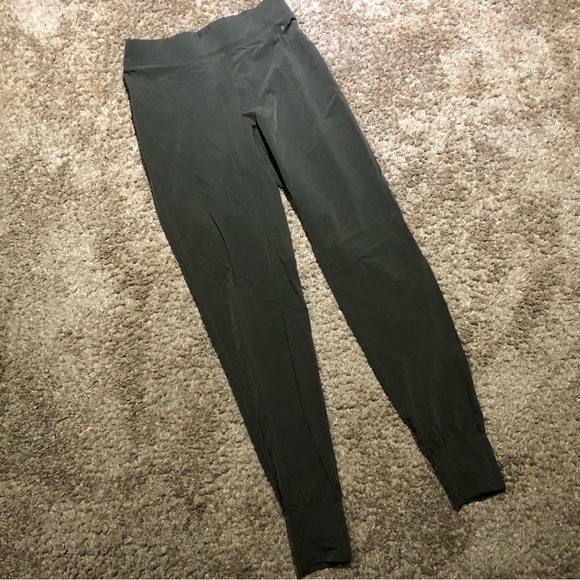 Nike Woven Bliss Skinny green Jogger Pants 642536 pu - Picture 1 of 5